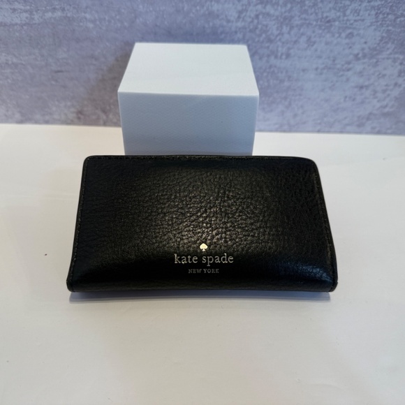 Kate Spade Black Wallet Like New - Picture 3 of 3